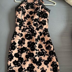 Short dress size Small perfect condition perfect for cocktail attire
